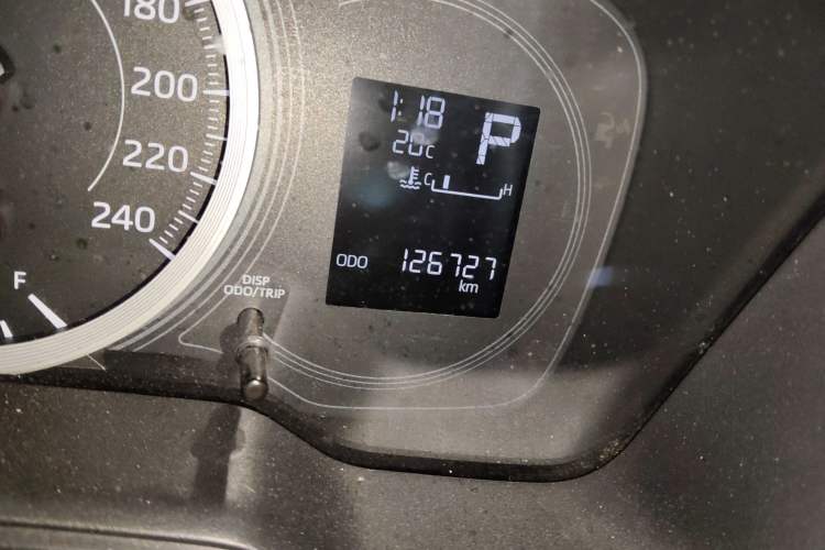 Used Toyota Levin 2021 TNGA 1.5L CVT Entry-Level Model Odometer Close Up