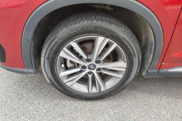 Used BYD Song Pro 2021 1.5T Automatic Xiaoyun Elite Edition Left Front Wheel Hub