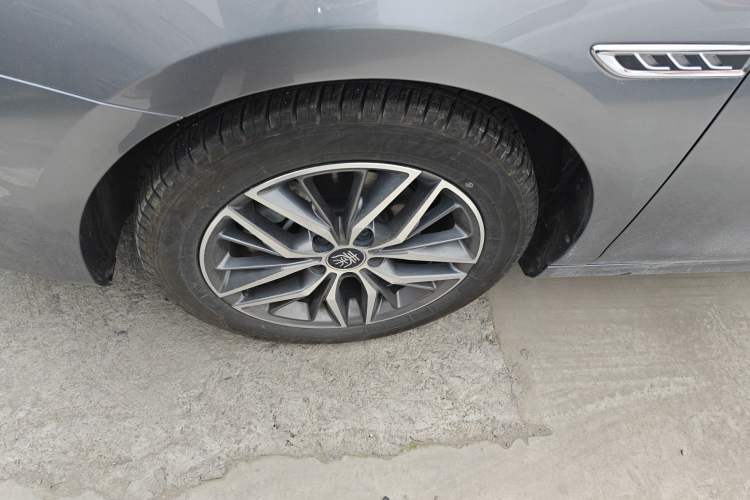 Used BYD Qin PLUS 2023 Champion Edition EV 420KM Superior Model Exterior 4