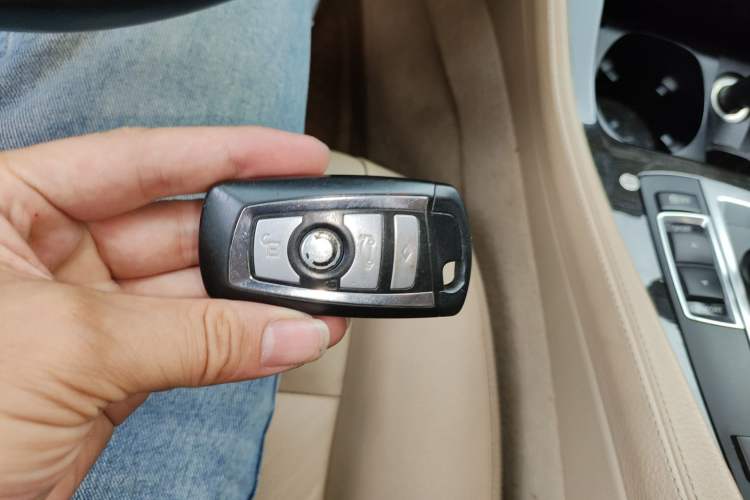 Used BMW 5 Series 2014 525Li Luxury Design Package Vehicle Key