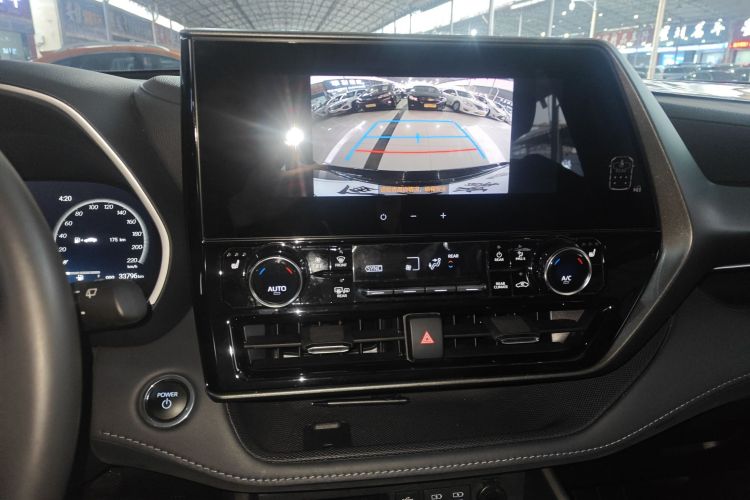 Used Toyota Highlander 2024 2.5L Smart Electric Hybrid Dual-Motor Two-Wheel Drive Luxury Version 7 Seats