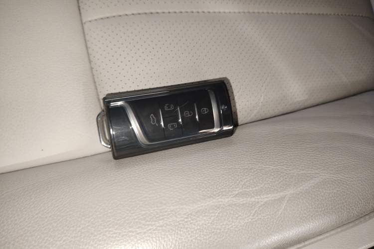 Used GAC Trumpchi M8 2018 320T Flagship Edition Interior 1