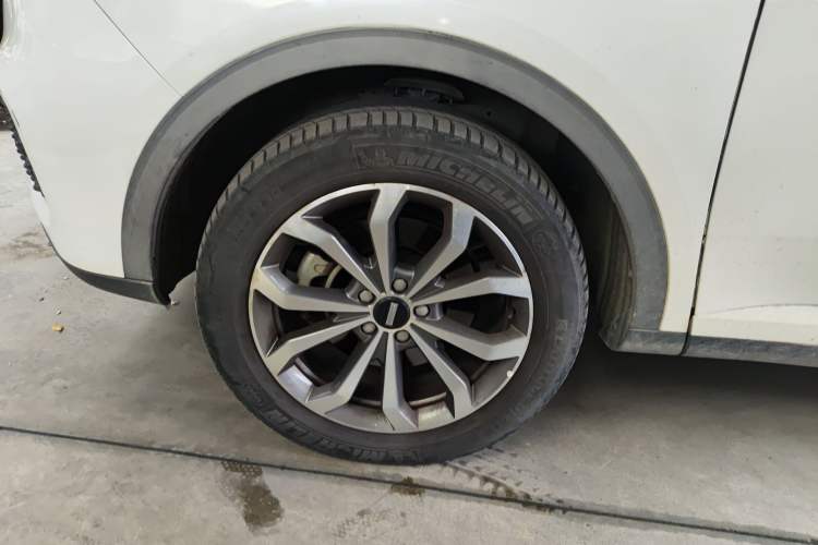 Used Wey VV6 2020 2.0T Two-Wheel Drive Smart Protection+
