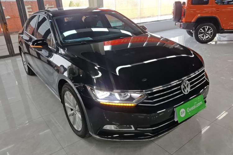Used Volkswagen Magotan 2019 330TSI DSG Leading Edition China V Standard