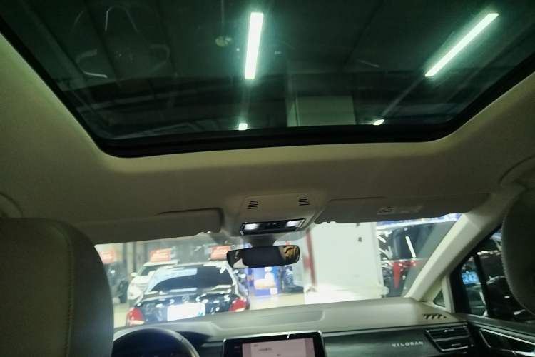 Used Volkswagen Viloran 2023 380TSI Prestige Edition