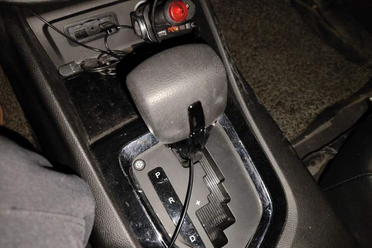 Used Soueast DX3 2018 1.5T CVT Luxury Model Gear Lever