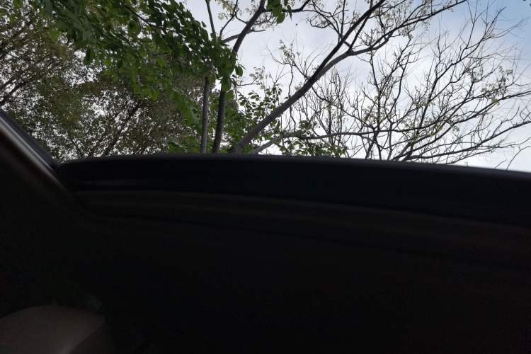 Used Toyota Highlander 2013 2.7L Two-Wheel Drive 7-Seater Zijin Edition Headliner