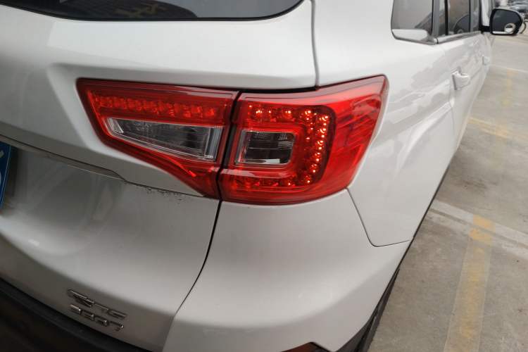 Used CHANGAN CS75 2019 280T Manual Million Edition China VI Exterior 3