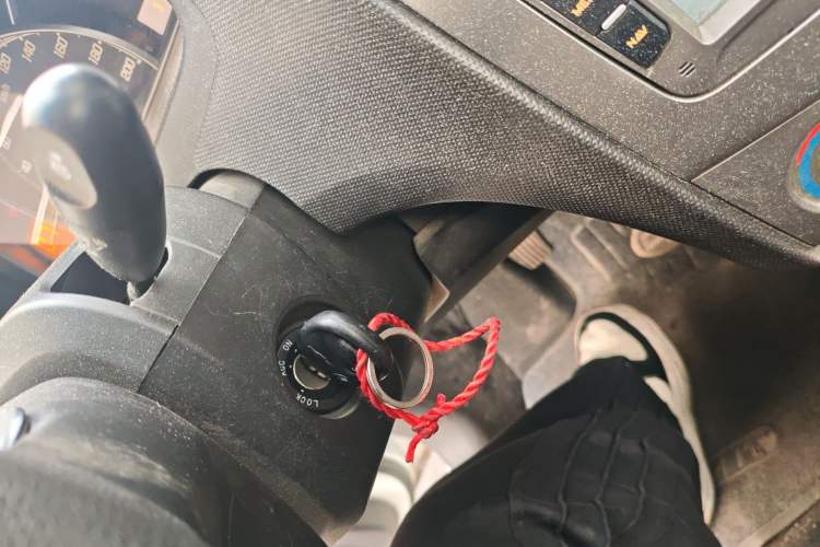 Used Chevrolet Sail 2013 Sedan 1.4L Manual - Youyi Happiness Edition