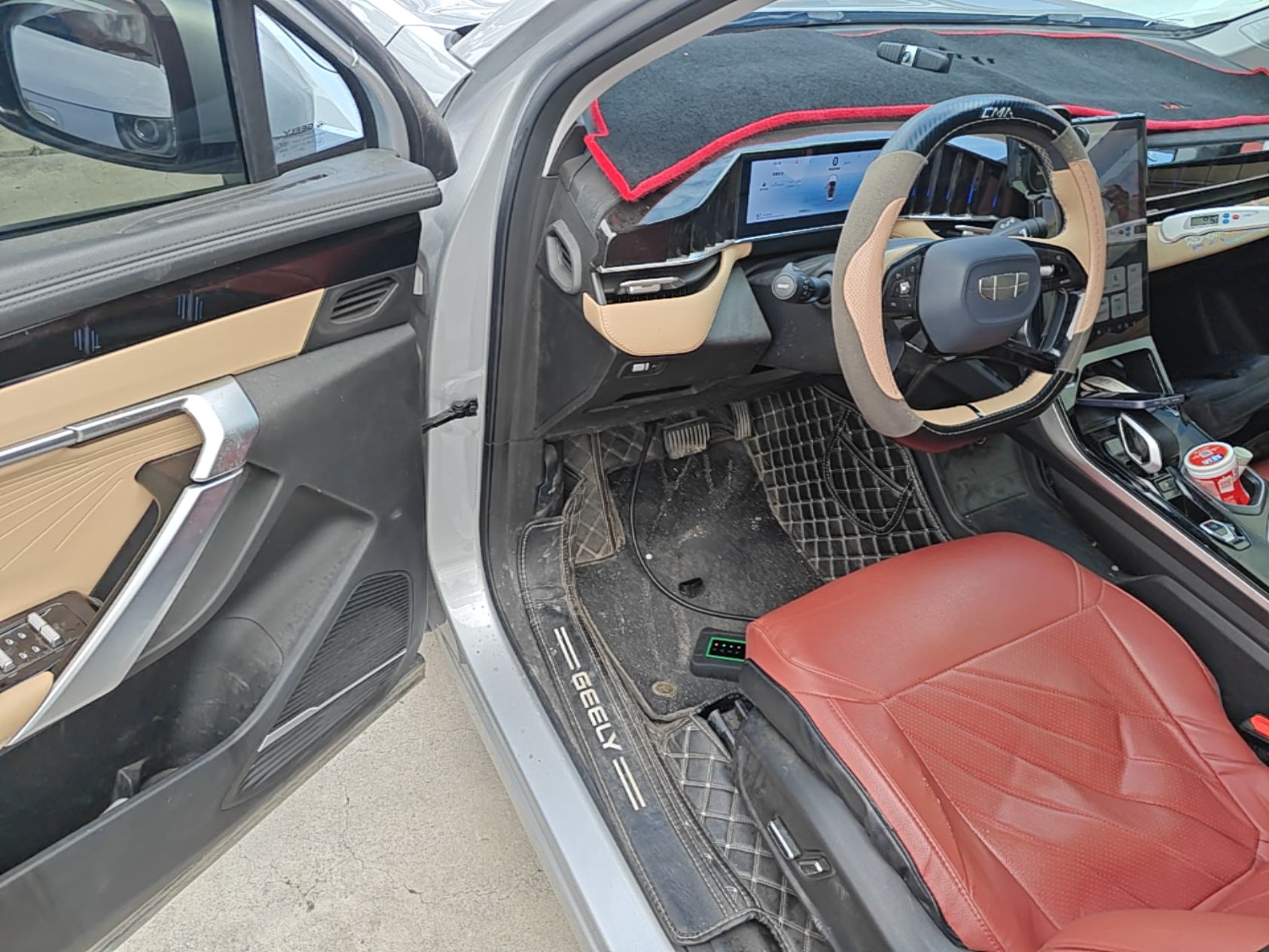 Geely Auto FX11 2023 1.5TD DCT Prestige Edition — снимка 18