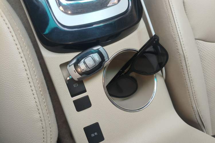 Used BYD e5 2017 300 Prestige Edition