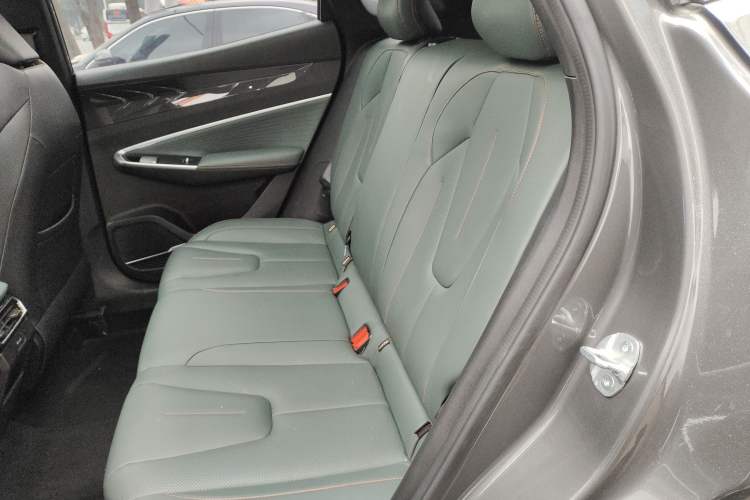 Used Geely Auto Emgrand X7 Sport 2024 1.5TD Smart Connect+