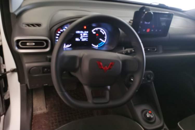 Used Wuling Hongguang New Energy 2024 All-Electric Model 300KM Standard Version