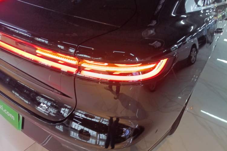 Used VOYAH PASSION 2024 PHEV Four-Wheel Drive Ultra-Long Range Executive Edition