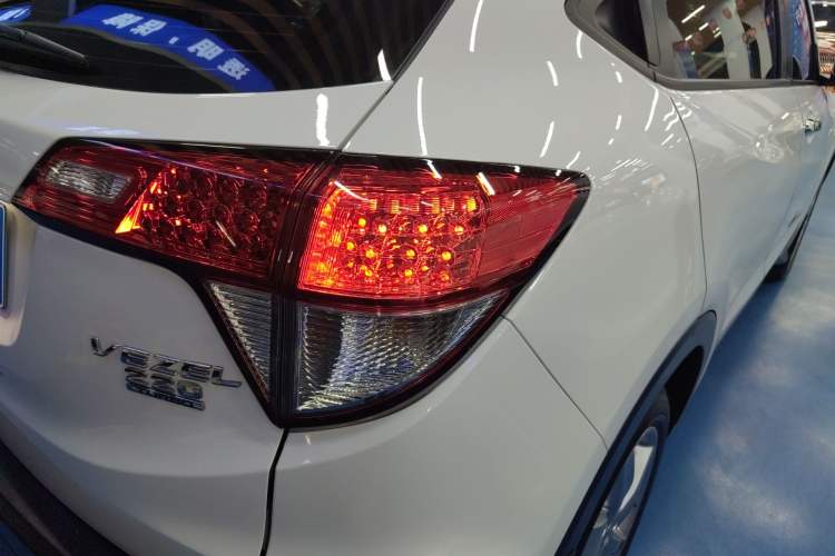 Used Honda Vezel 2020 220 TURBO CVT Elite Edition
