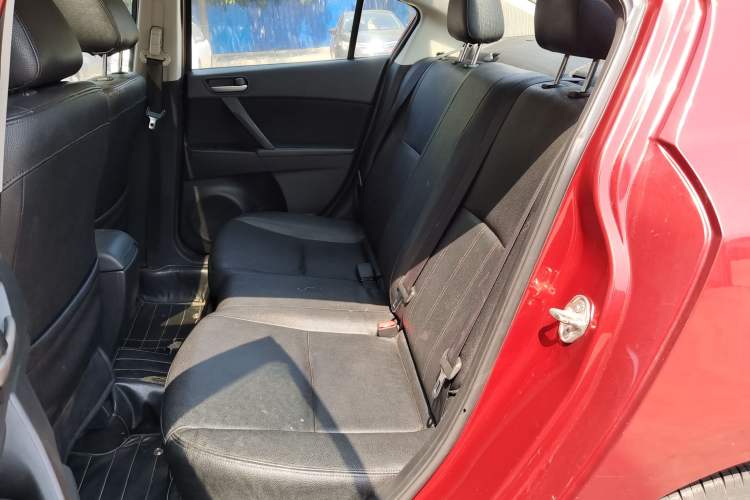 Used Mazda Mazda 3 2015 Sedan 1.6L Automatic Elite Model