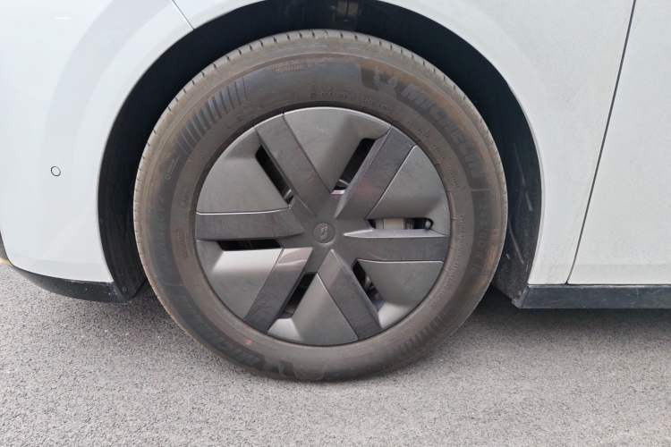 Used Li Auto MEGA 2025 Home Family Special Edition
