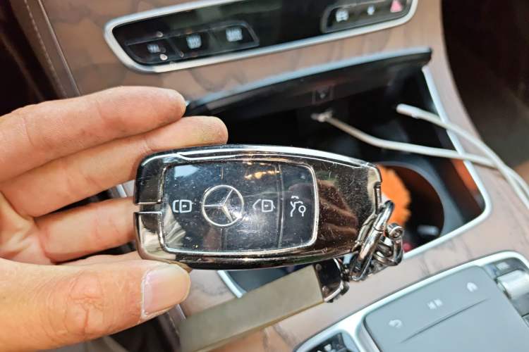 Used Mercedes-Benz E-Class 2021 Restyled E 300 L Luxury Edition
