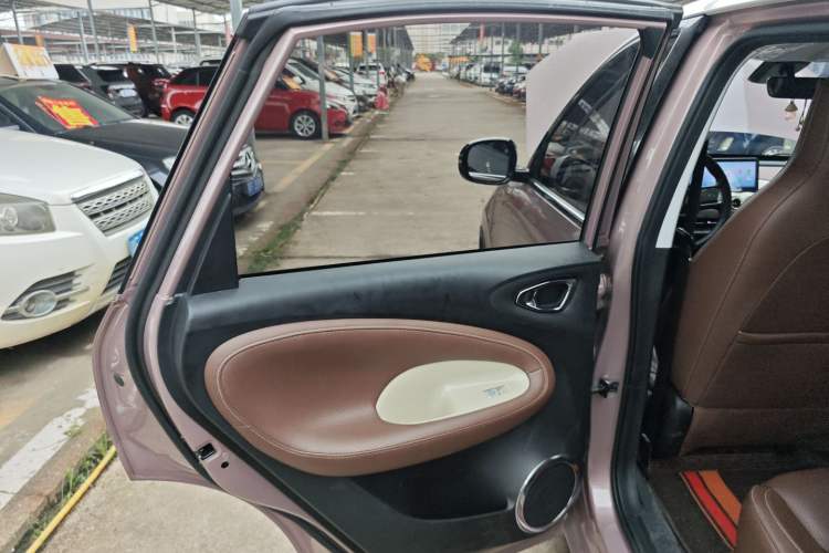 Used Wuling Bingo 2023 333 km Lingxi Connected Version