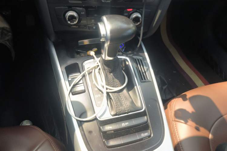 Used Audi A4L 2015 35 TFSI Automatic Standard Model
