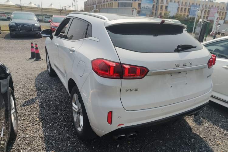 Used Wey VV5 2019 1.5T Two-Wheel Drive Color Pioneer
