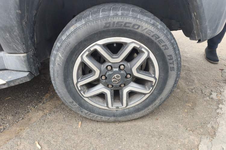 Used BAIC Off-Road BJ40 2016 40L 2.3T Automatic All-Wheel Drive Premium Edition Right Front Wheel Hub