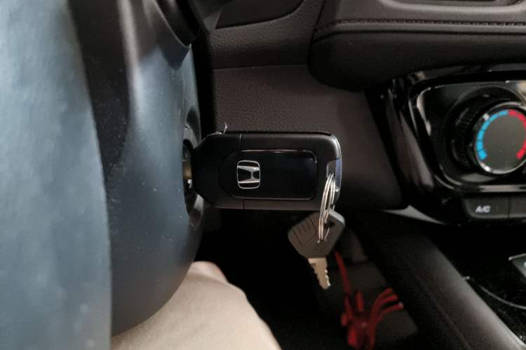 Used Honda Vezel 2020 1.5L CVT Pioneer Edition