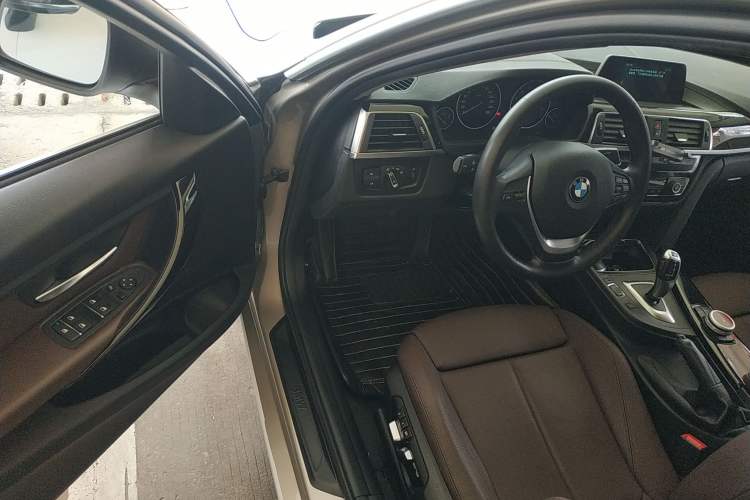 Used BMW 3 Series 2018 320Li Fashion Model
