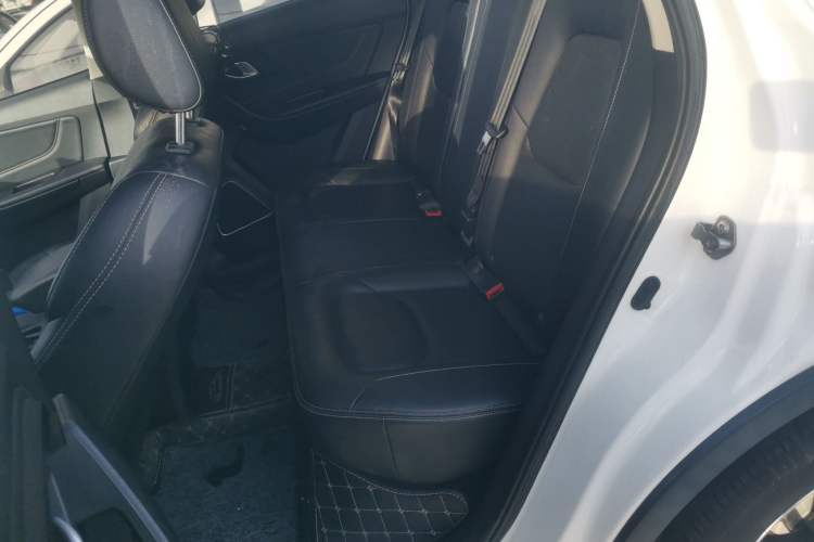 Used Bestune X40 2018 Internet Celebrity Edition 1.6L Automatic Luxury Version
