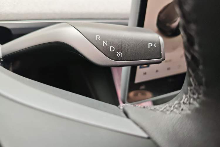 Used Tesla Model Y 2024 Rear-Wheel-Drive Version Gear Lever