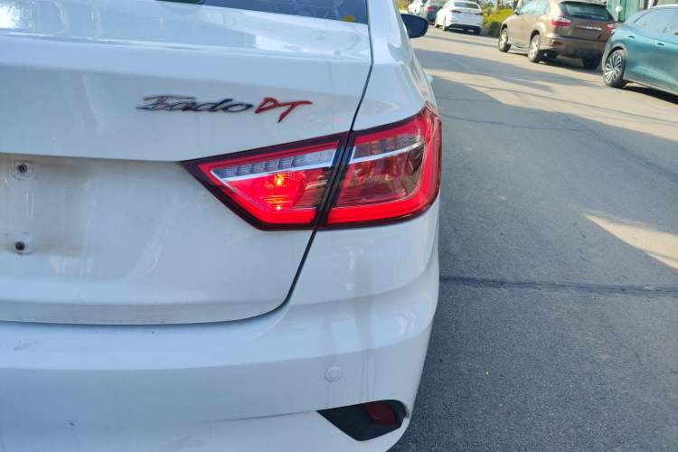 Used Changan Eado DT 2019 1.6L Manual Comfort Model China VI Standard