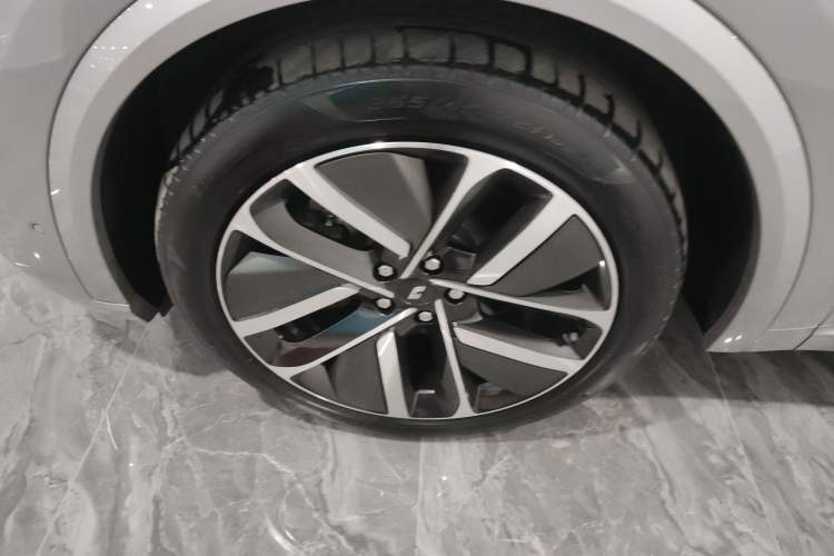 Used Li Auto L9 2022 Max model
