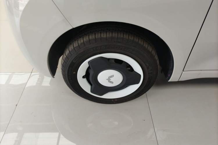 Used Wuling Hongguang MINIEV 2024 3rd Generation 215km Youth Edition Exterior 4