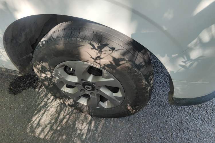 Used Great Wall Poer 2021 2.0T Commercial Version Automatic Diesel Two-Wheel Drive Elite Trim with Long Bed – GW4D20M Right Front Wheel Hub