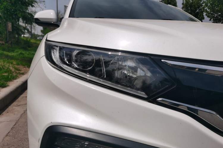 Used Honda XR-V 2015 1.8L EXi CVT Comfort Version Right Front Headlight