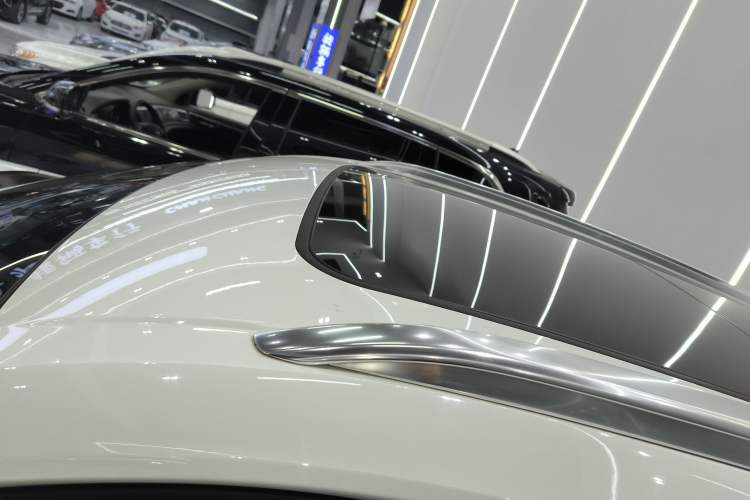 Used Buick Envision 2020 Encore S 652T Two-Wheel Drive Luxury Model