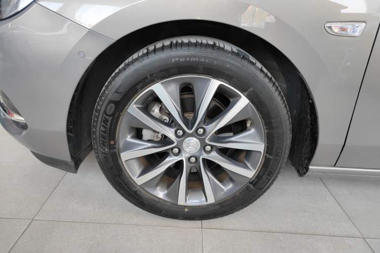 Used Buick GL6 2019 18T 6-Seater Connected Luxury Version China VI Standard