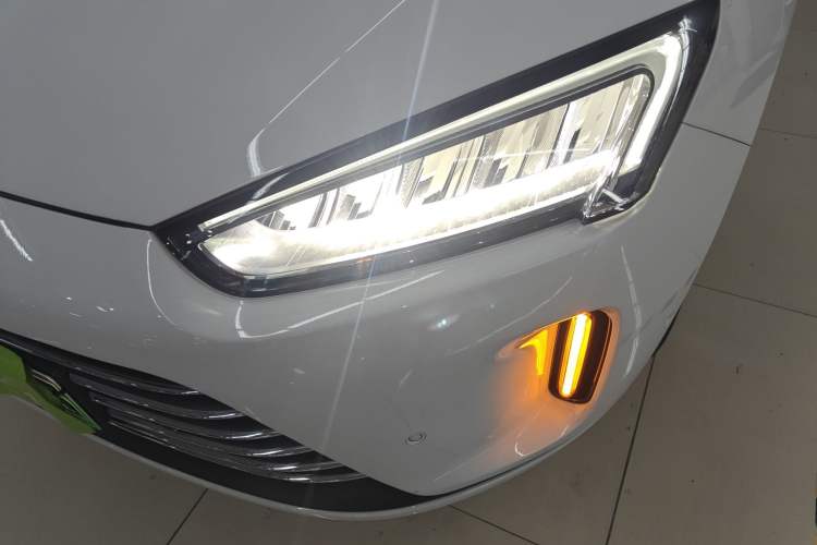 Used Hima AITO M5 2022 Range-Extended Rear-Drive Standard Version Left Front Headlight