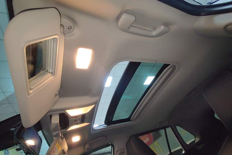 Used Toyota RAV4 2022 2.0L CVT Two-Wheel Drive Fashion Plus Edition
