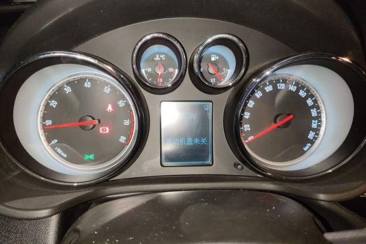 Used Buick Regal 2014 1.6T Fashionable Tech Edition Instrument Cluster