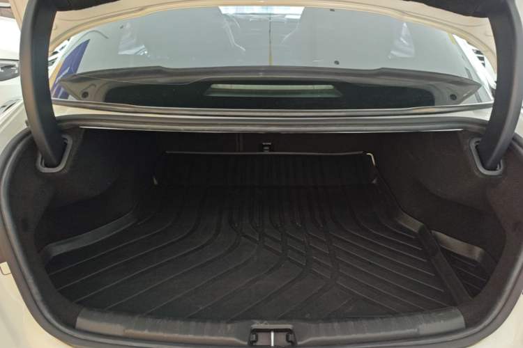 Used Lynk & Co 03 2019 1.5TD DCT Sport Edition China VI Standard Trunk