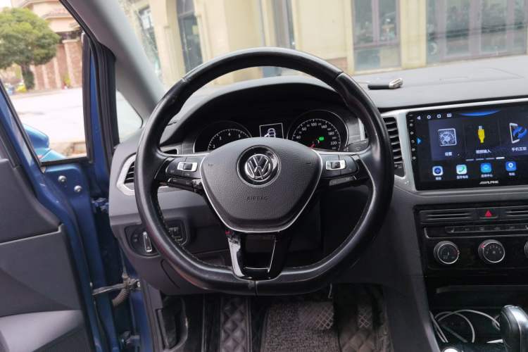 Used Volkswagen Golf Sportsvan 2016 280TSI Automatic Flagship Model
