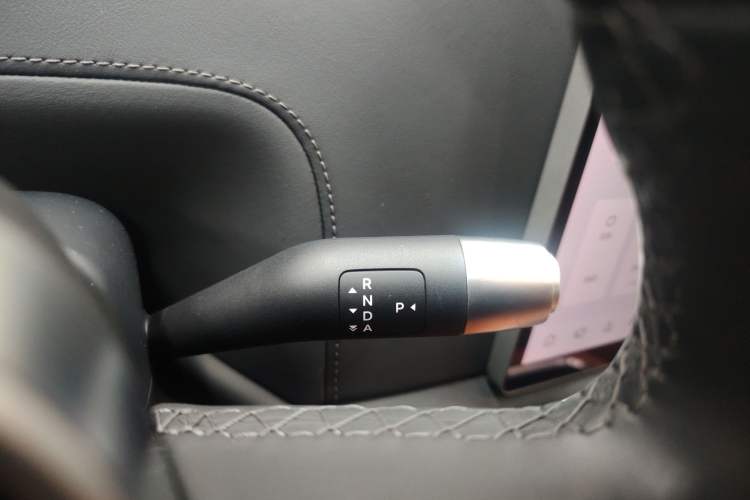 Used Li Auto L8 2023 Air model
