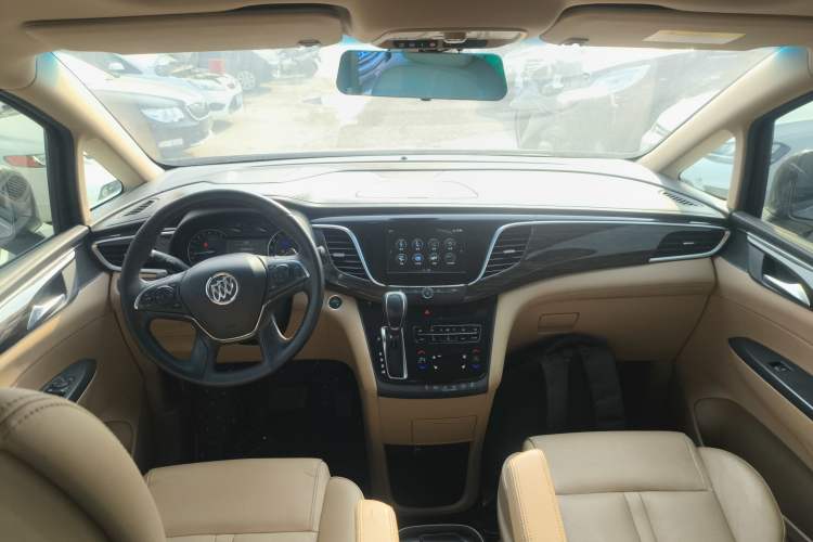 Used Buick GL8 2017 ES 28T Luxury Model China V Standard
