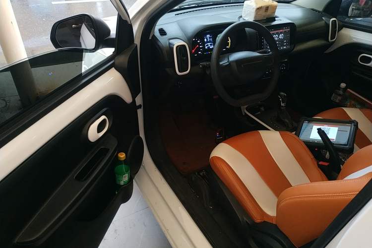 Used Roewe Clever 2022 311km QiQi BoBo Edition Driver Seat