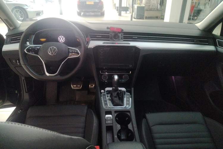 Used Volkswagen Magotan 2023 2 Million Units Limited-Edition 280TSI DSG Comfort Version