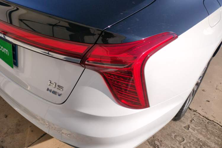 Used Hongqi H5 2023 1.5T HEV Smart Connect Flagship Edition