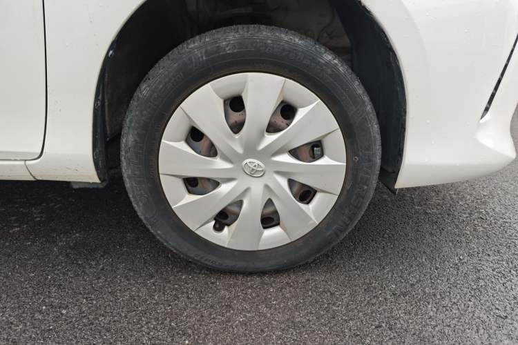 Used Toyota Vios 2017 1.5L CVT Innovation Edition Right Front Wheel Hub