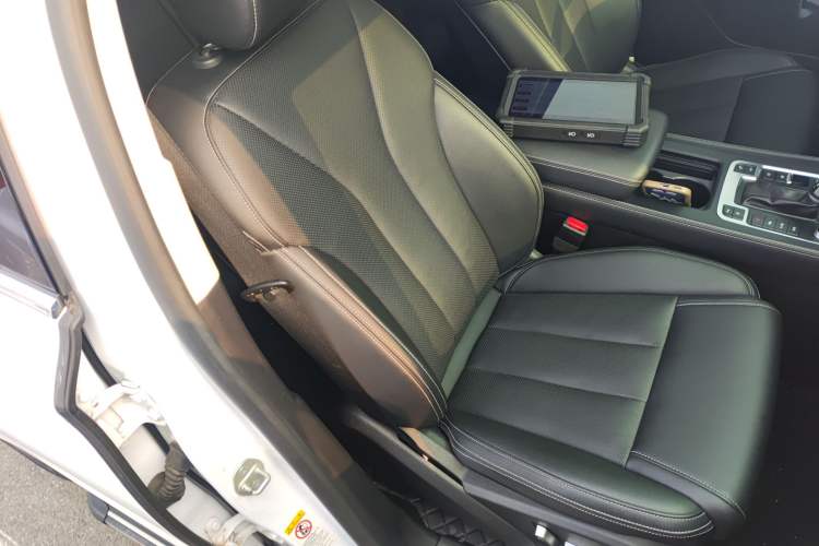 Used BYD Tang 2019 2.0T Automatic SmartConnect Luxury Version 5 Seats China VI Standard