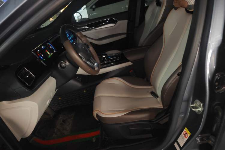 Used BYD Qin PLUS 2023 Champion Edition DM-i 120KM Leading Model Left Front Seat